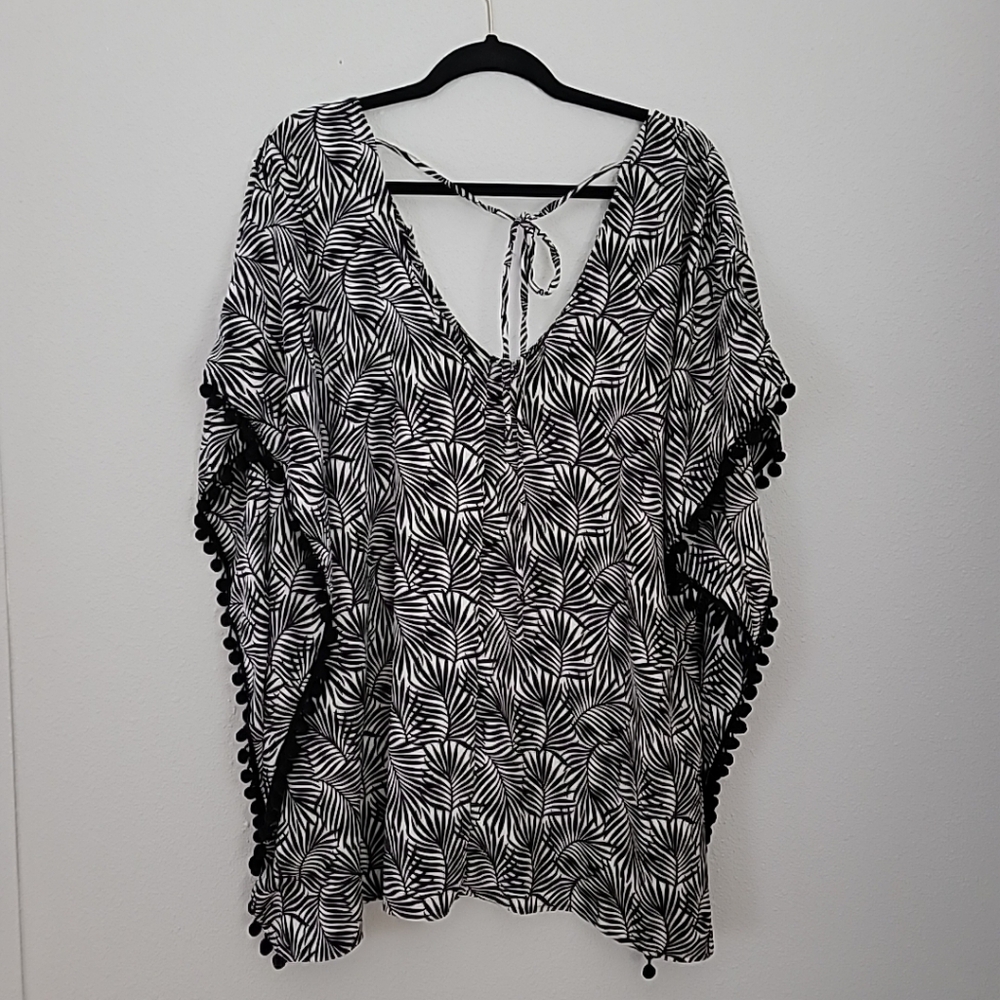 Faded Rose Black & WhitePalm Frond Design Swim Suit Cover Up Size Large